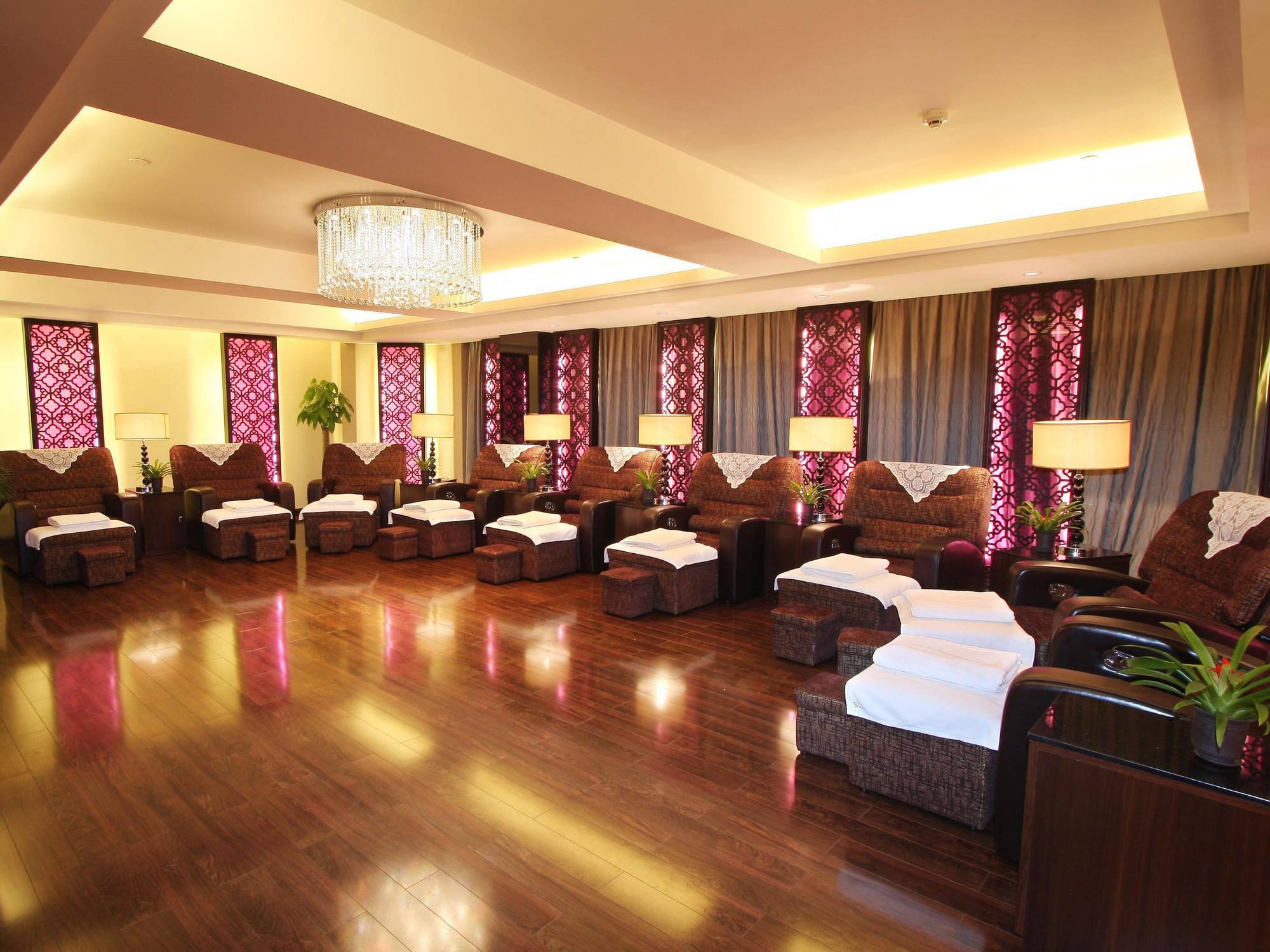 Grand Palace Hotel - Grand Hotel Management Group Kuangcsou Kültér fotó